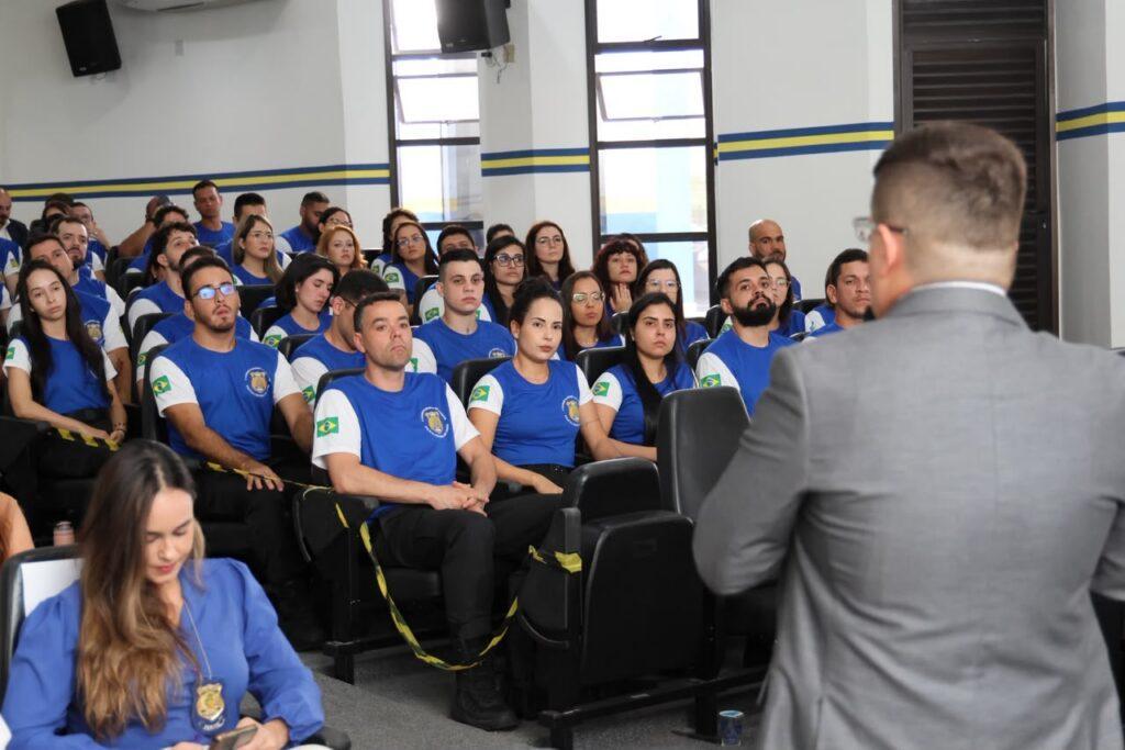 Daniel Vilela nomeia 41 novos policiais técnico-científicos