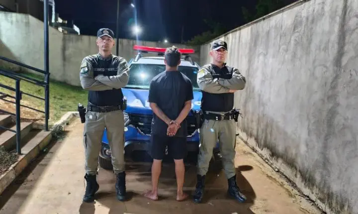 Além de matar homem e ferir mulher com golpes de capacete, acusado utiliza telefone da vítima para fazer golpe do Pix no entorno