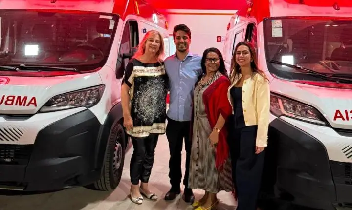 Com entrega de duas novas ambulâncias, deputada Dra. Zeli fortalece atendimento do SAMU em Valparaíso