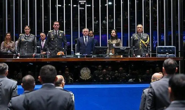 Congresso celebra os 170 anos do Corpo de Bombeiros do DF