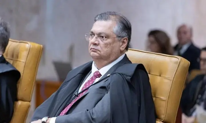 Dino autoriza PF a abrir terceiro inquérito sobre Lulinha e também manda investigar vazamentos